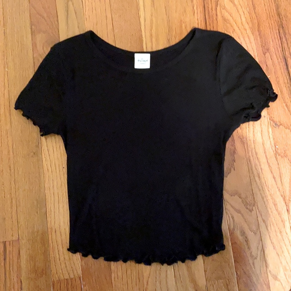 tilly’s ruffled tshirt cropped